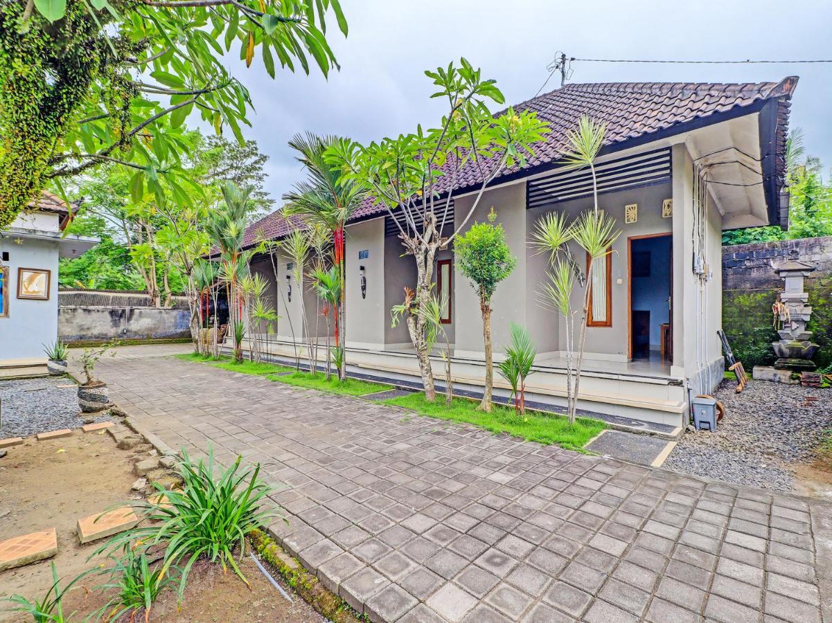 Hotel Oyo 92203 Tata 2*